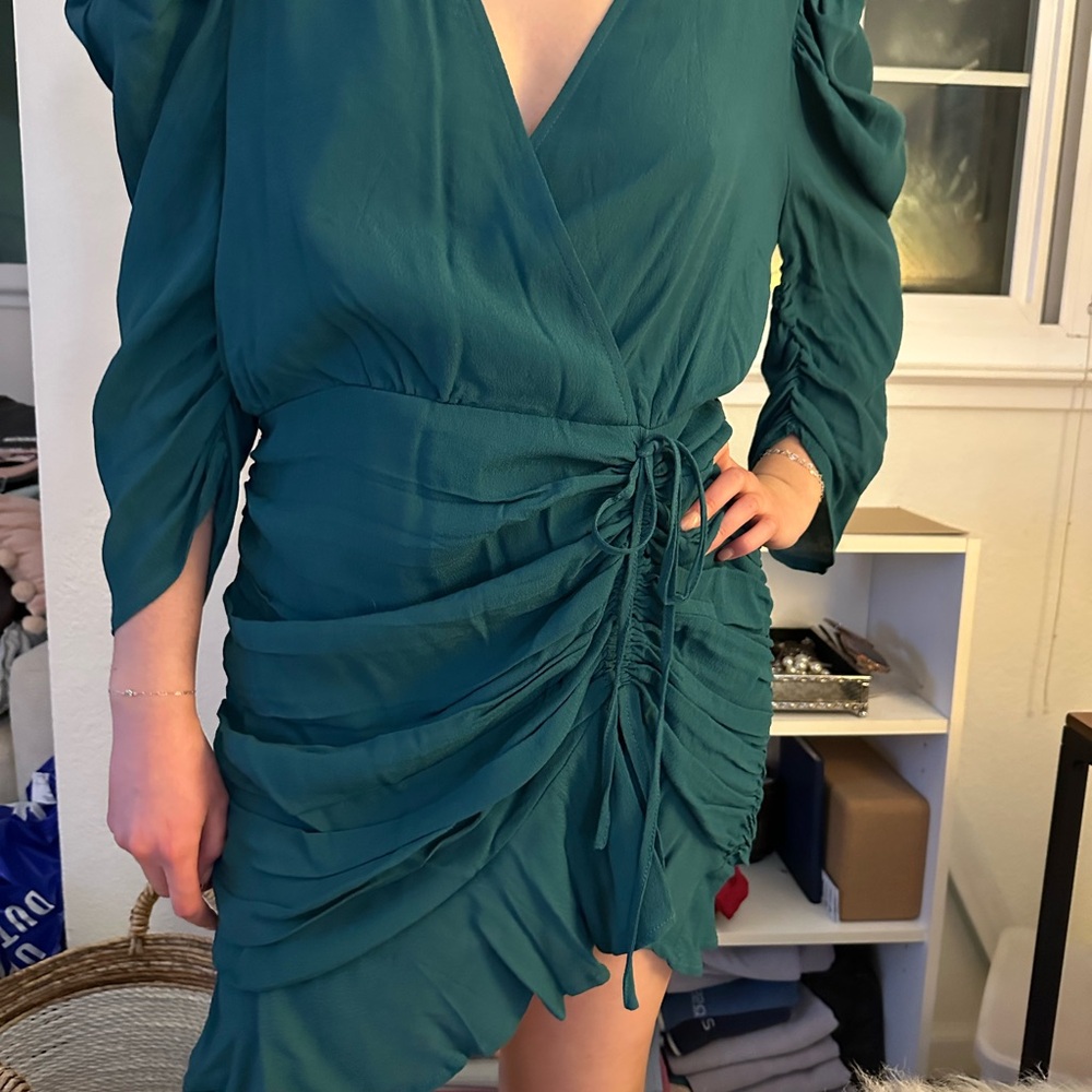 Forever 21 Green Bodycon Dress with Long Puff Sleeves and V-Neck